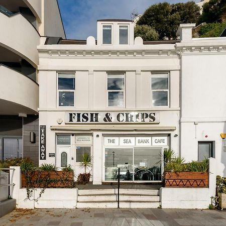 Sandybanks Loft - Penthouse Seaview Apartment On Promenade, Torquay Exterior photo